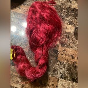 Red leg avenue wig